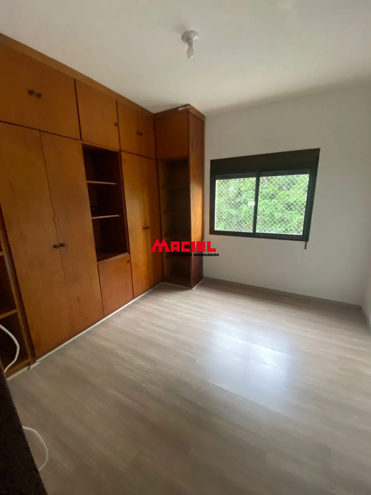 Alugar Apartamento / Padr&atilde;o em Jacare&iacute; R$ 4.600,00 - Foto 2