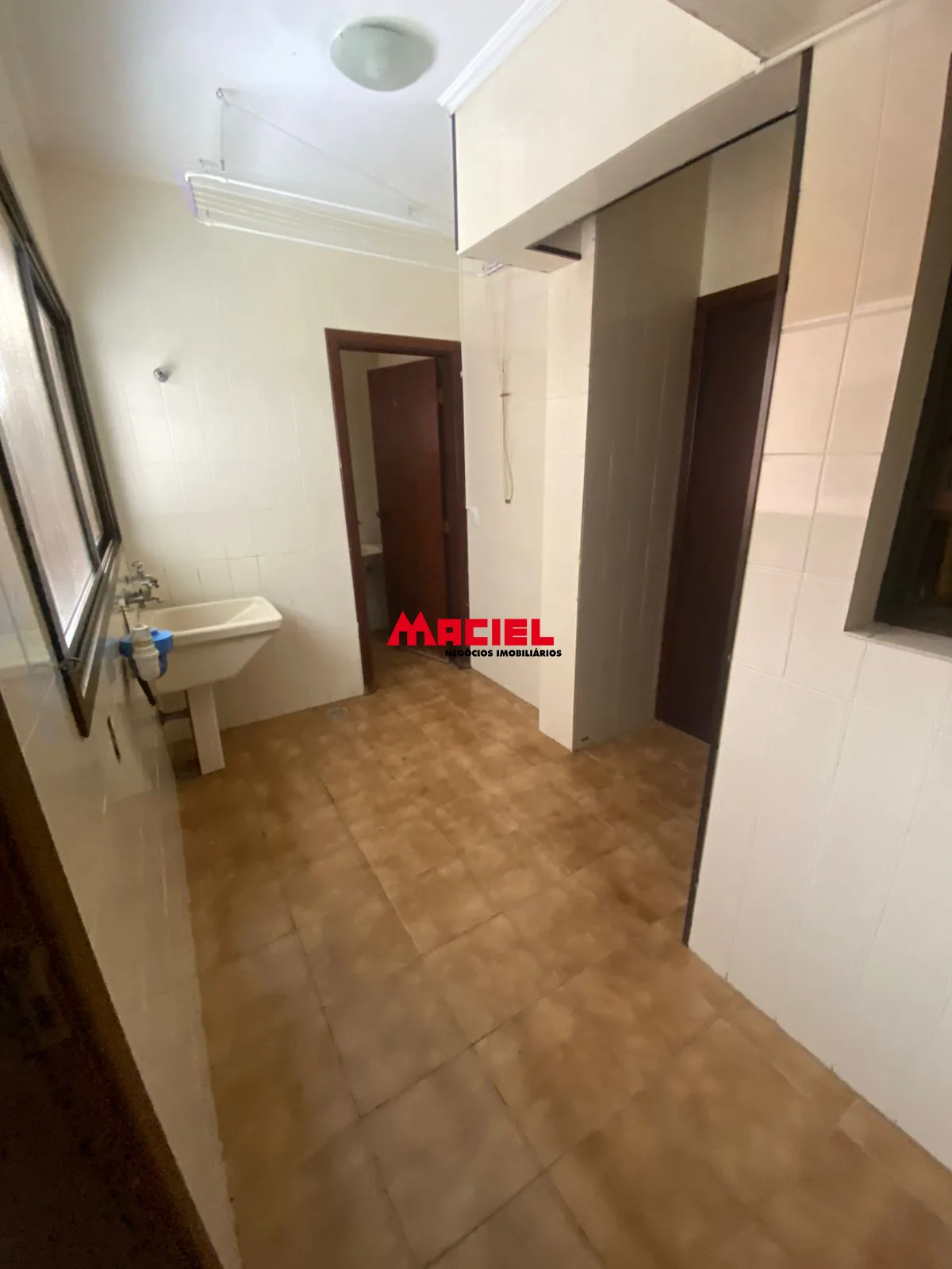Alugar Apartamento / Padr&atilde;o em Jacare&iacute; R$ 4.600,00 - Foto 4