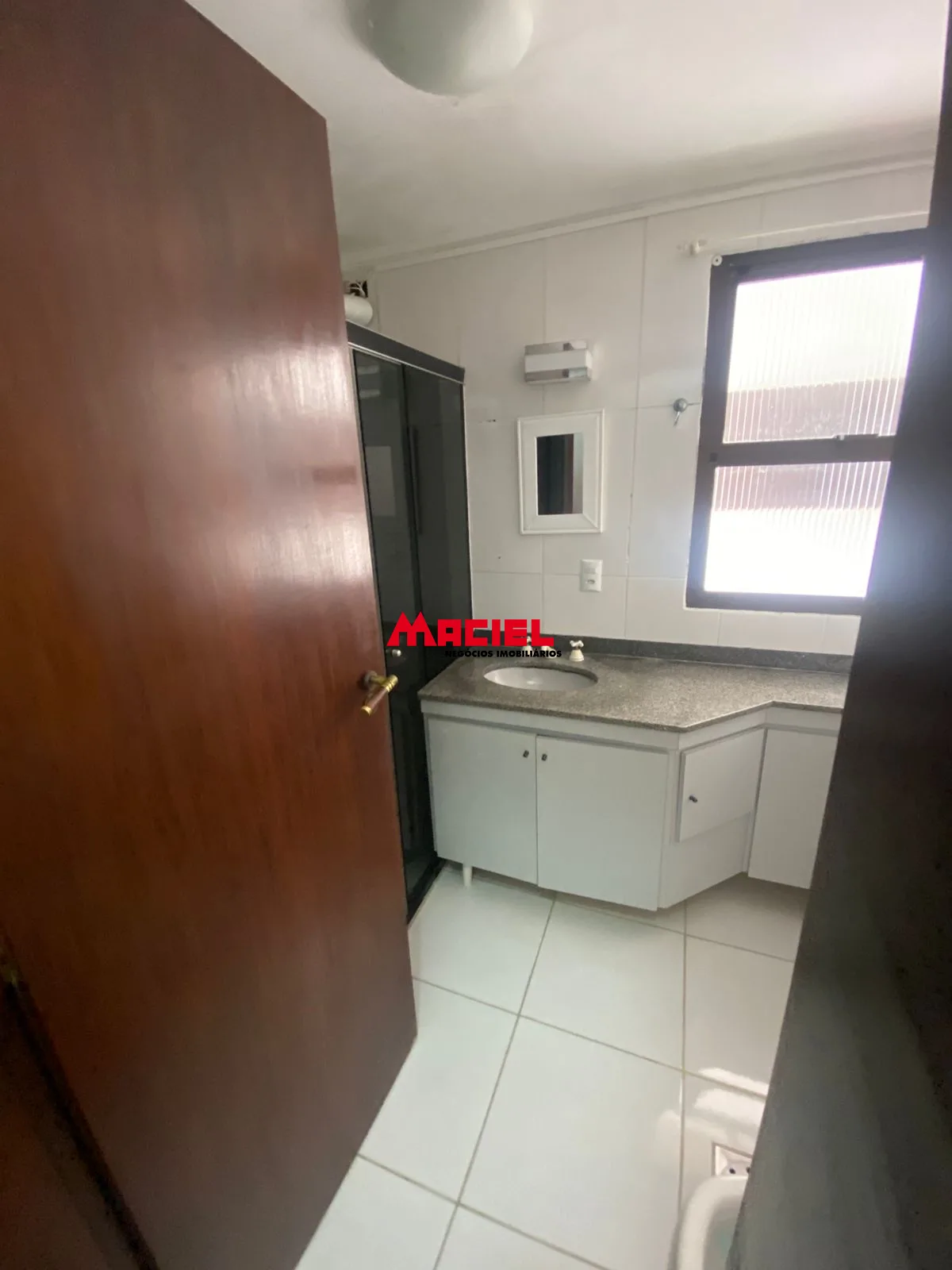 Alugar Apartamento / Padr&atilde;o em Jacare&iacute; R$ 4.600,00 - Foto 9