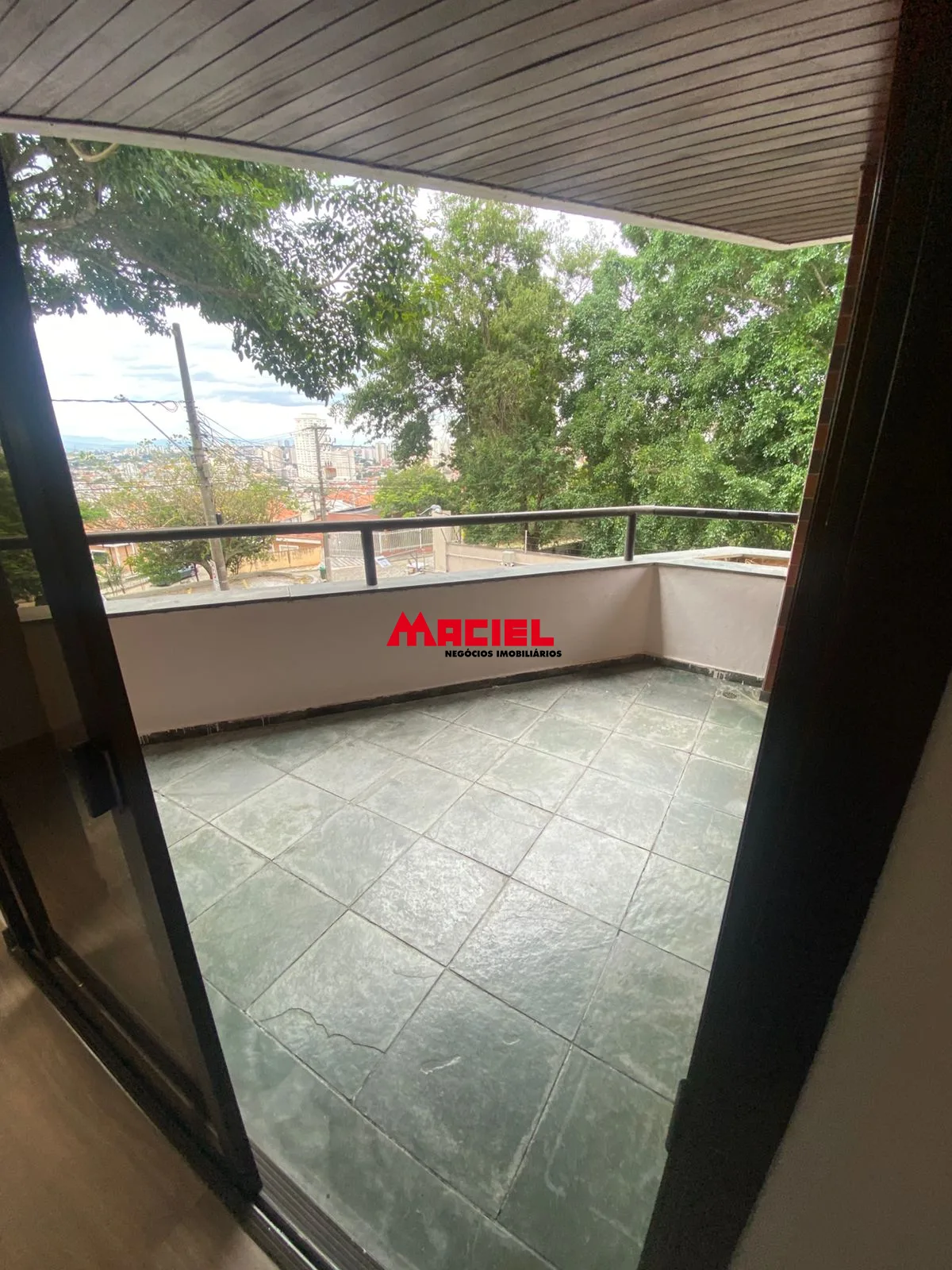 Alugar Apartamento / Padr&atilde;o em Jacare&iacute; R$ 4.600,00 - Foto 1
