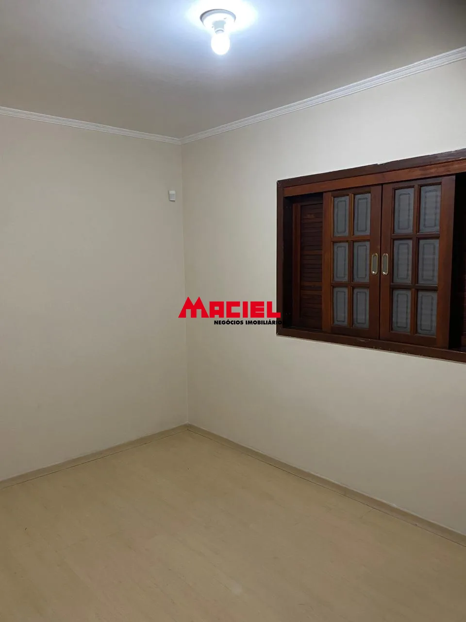 Alugar Casa / Sobrado em Jacare&iacute; R$ 2.900,00 - Foto 5