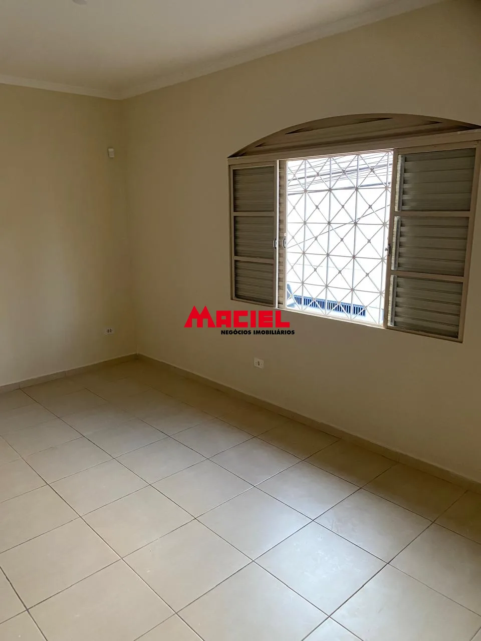 Alugar Casa / Sobrado em Jacare&iacute; R$ 2.900,00 - Foto 11