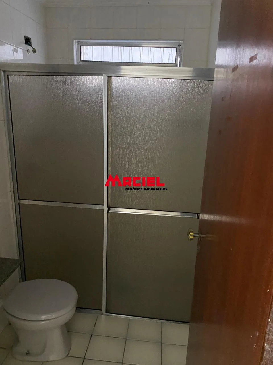 Alugar Casa / Sobrado em Jacare&iacute; R$ 2.900,00 - Foto 14