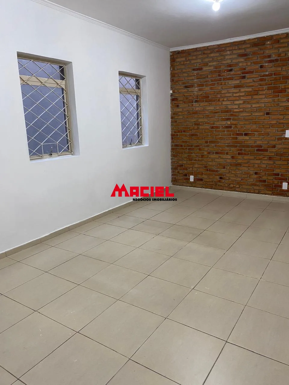 Alugar Casa / Sobrado em Jacare&iacute; R$ 2.900,00 - Foto 26