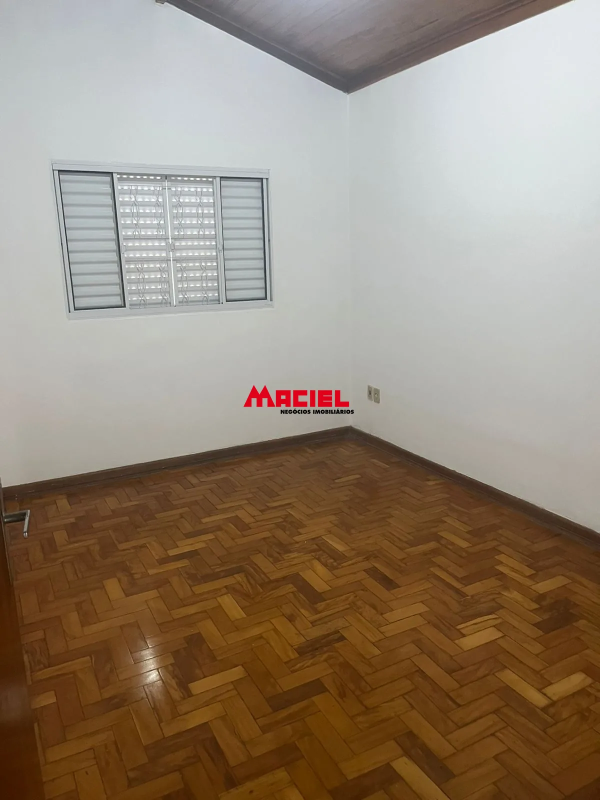Alugar Casa / Padr&atilde;o em S&atilde;o Jos&eacute; dos Campos R$ 3.000,00 - Foto 6