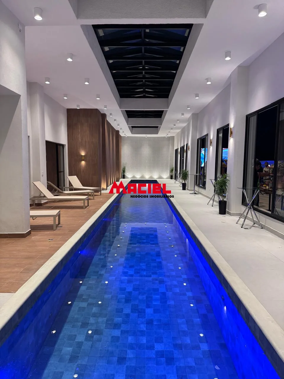 Comprar Apartamento / Padr&atilde;o em Jacare&iacute; R$ 1.050.000,00 - Foto 3