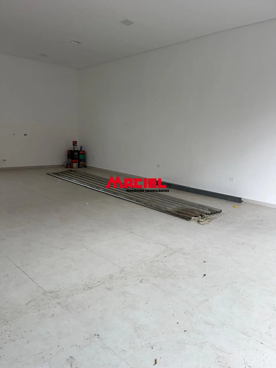 Alugar Comercial / Ponto Comercial em S&atilde;o Jos&eacute; dos Campos R$ 4.000,00 - Foto 5