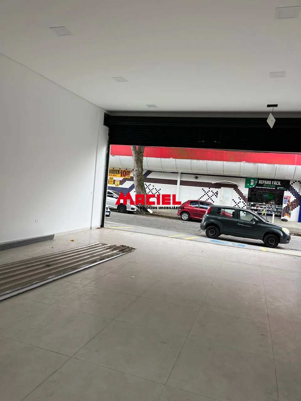 Alugar Comercial / Ponto Comercial em S&atilde;o Jos&eacute; dos Campos R$ 4.000,00 - Foto 6