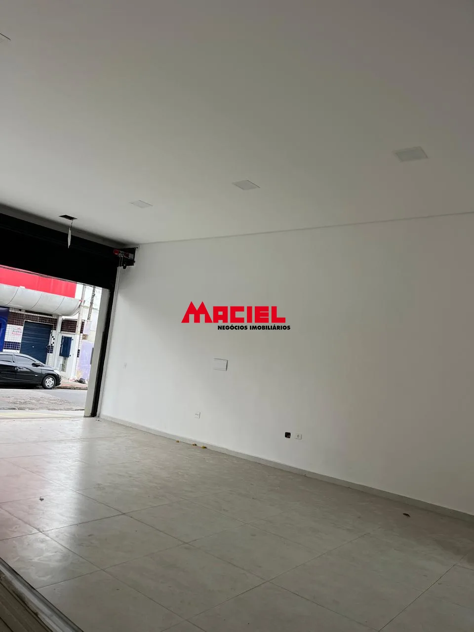 Alugar Comercial / Ponto Comercial em S&atilde;o Jos&eacute; dos Campos R$ 4.000,00 - Foto 7