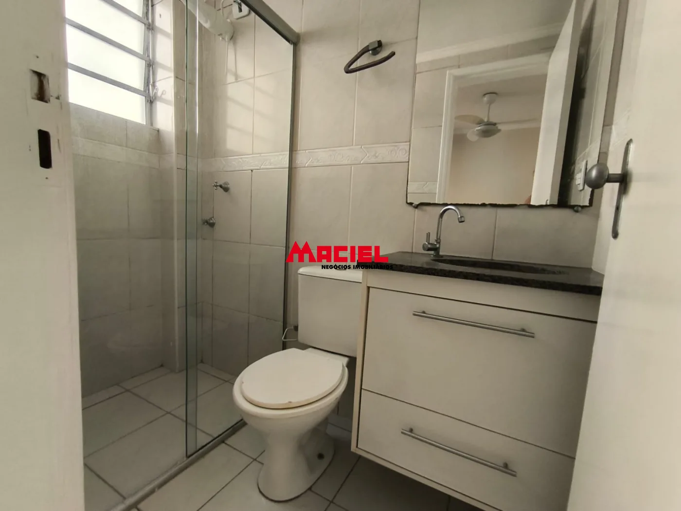 Comprar Apartamento / Padr&atilde;o em S&atilde;o Jos&eacute; dos Campos R$ 360.000,00 - Foto 4
