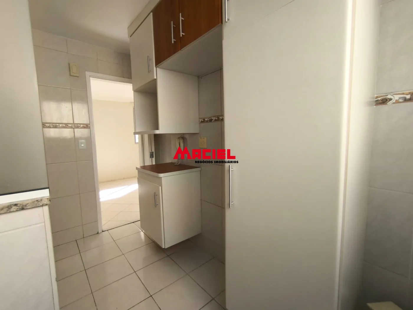 Comprar Apartamento / Padr&atilde;o em S&atilde;o Jos&eacute; dos Campos R$ 360.000,00 - Foto 12