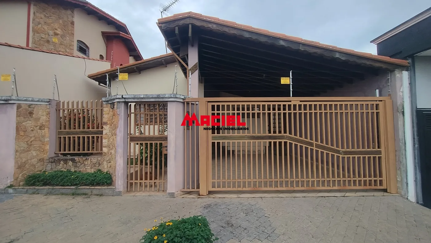 Comprar Casa / Padr&atilde;o em Ca&ccedil;apava R$ 560.000,00 - Foto 1