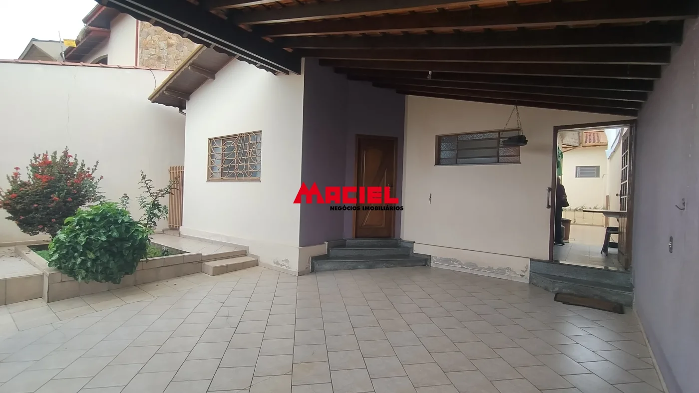 Comprar Casa / Padr&atilde;o em Ca&ccedil;apava R$ 560.000,00 - Foto 4