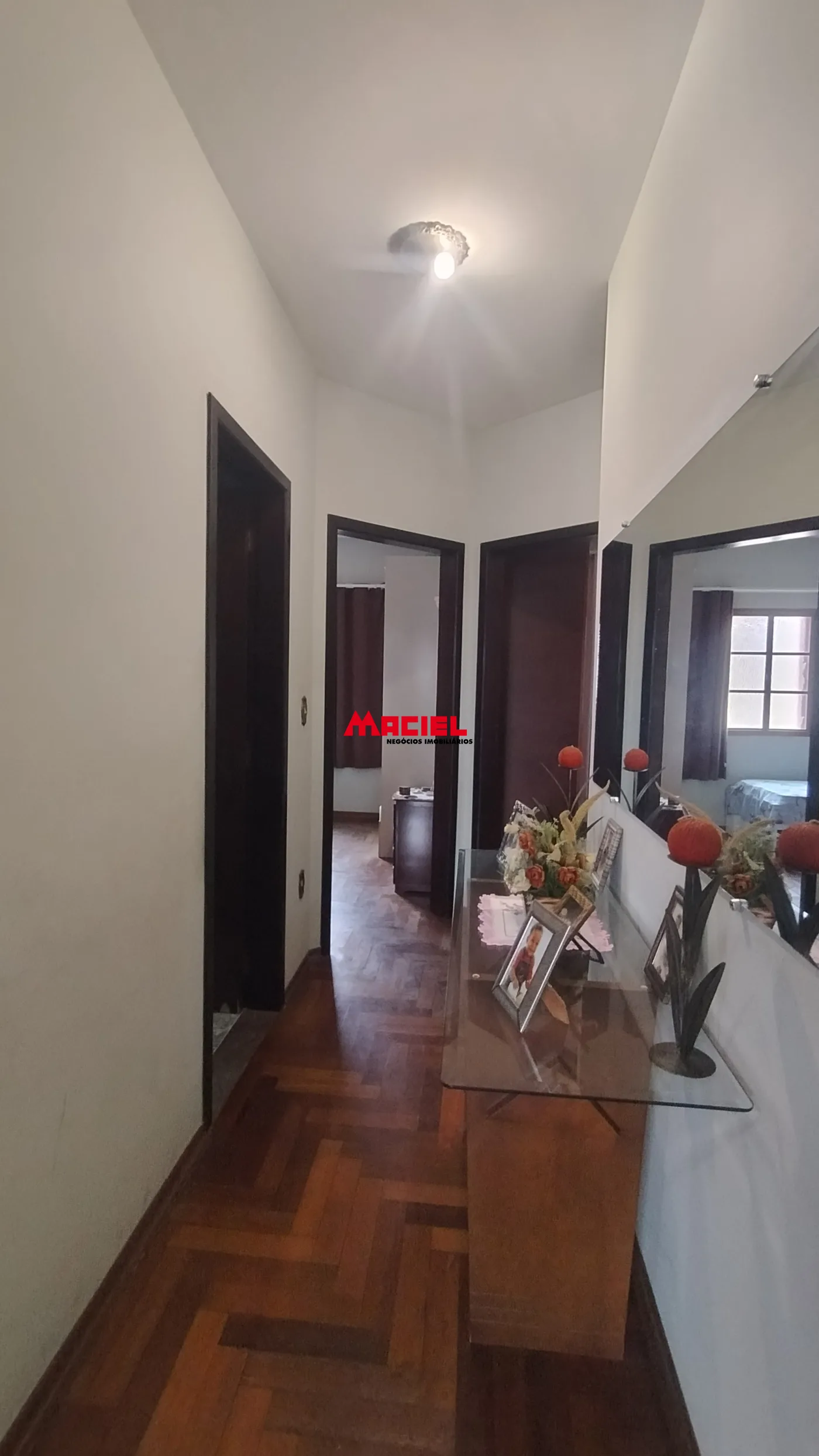 Comprar Casa / Padr&atilde;o em Ca&ccedil;apava R$ 560.000,00 - Foto 9