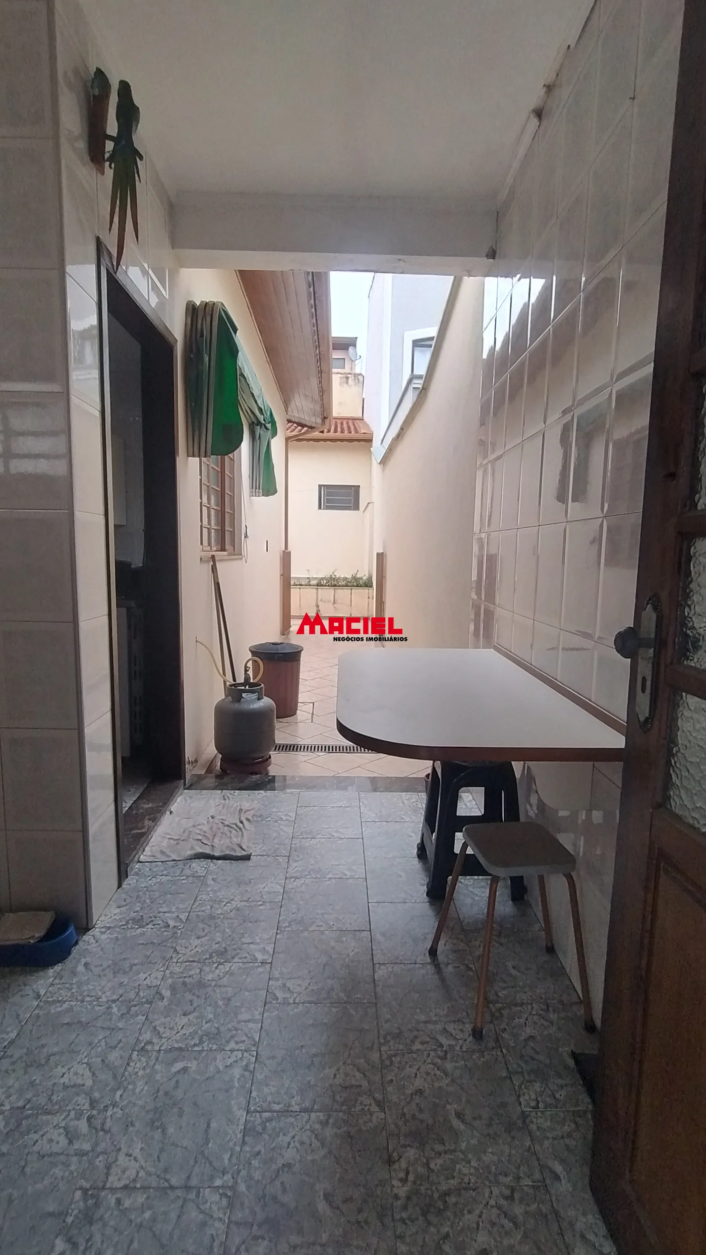 Comprar Casa / Padr&atilde;o em Ca&ccedil;apava R$ 560.000,00 - Foto 13