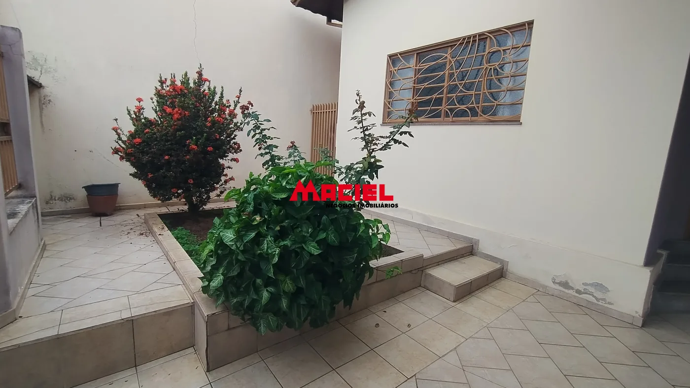 Comprar Casa / Padr&atilde;o em Ca&ccedil;apava R$ 560.000,00 - Foto 14