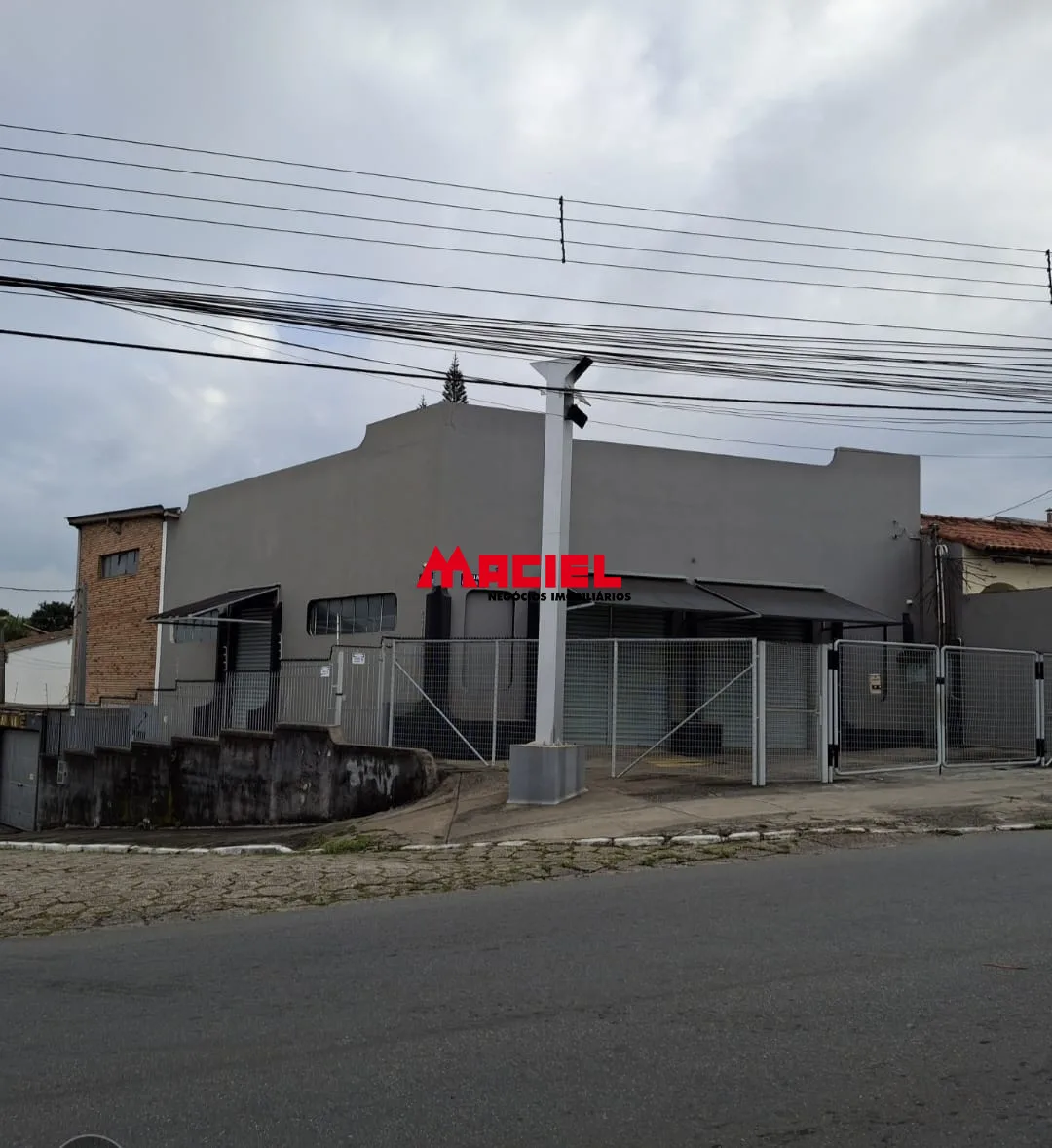 Comprar Comercial / Pr&eacute;dio em Ca&ccedil;apava R$ 2.470.000,00 - Foto 1