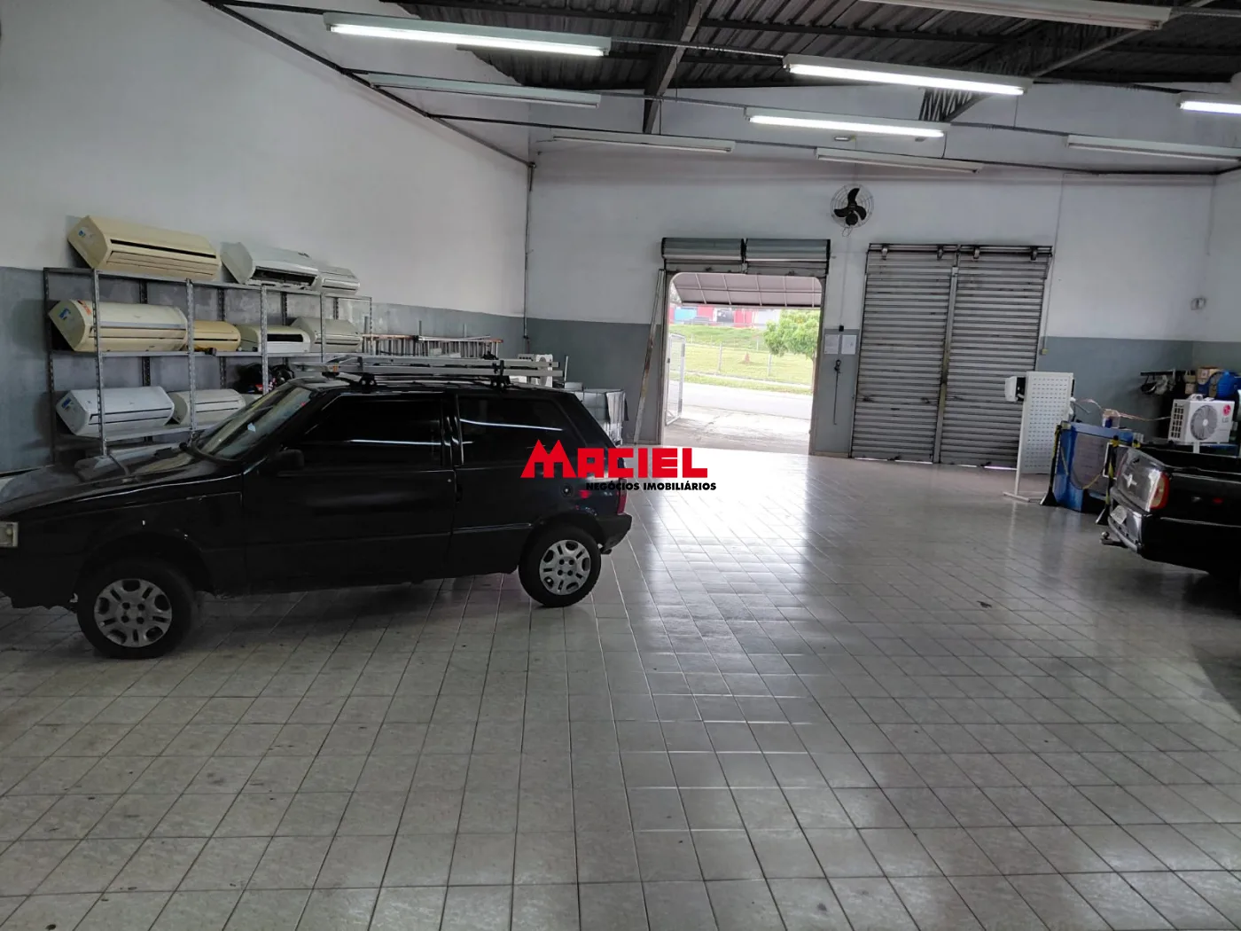 Comprar Comercial / Pr&eacute;dio em Ca&ccedil;apava R$ 2.470.000,00 - Foto 2