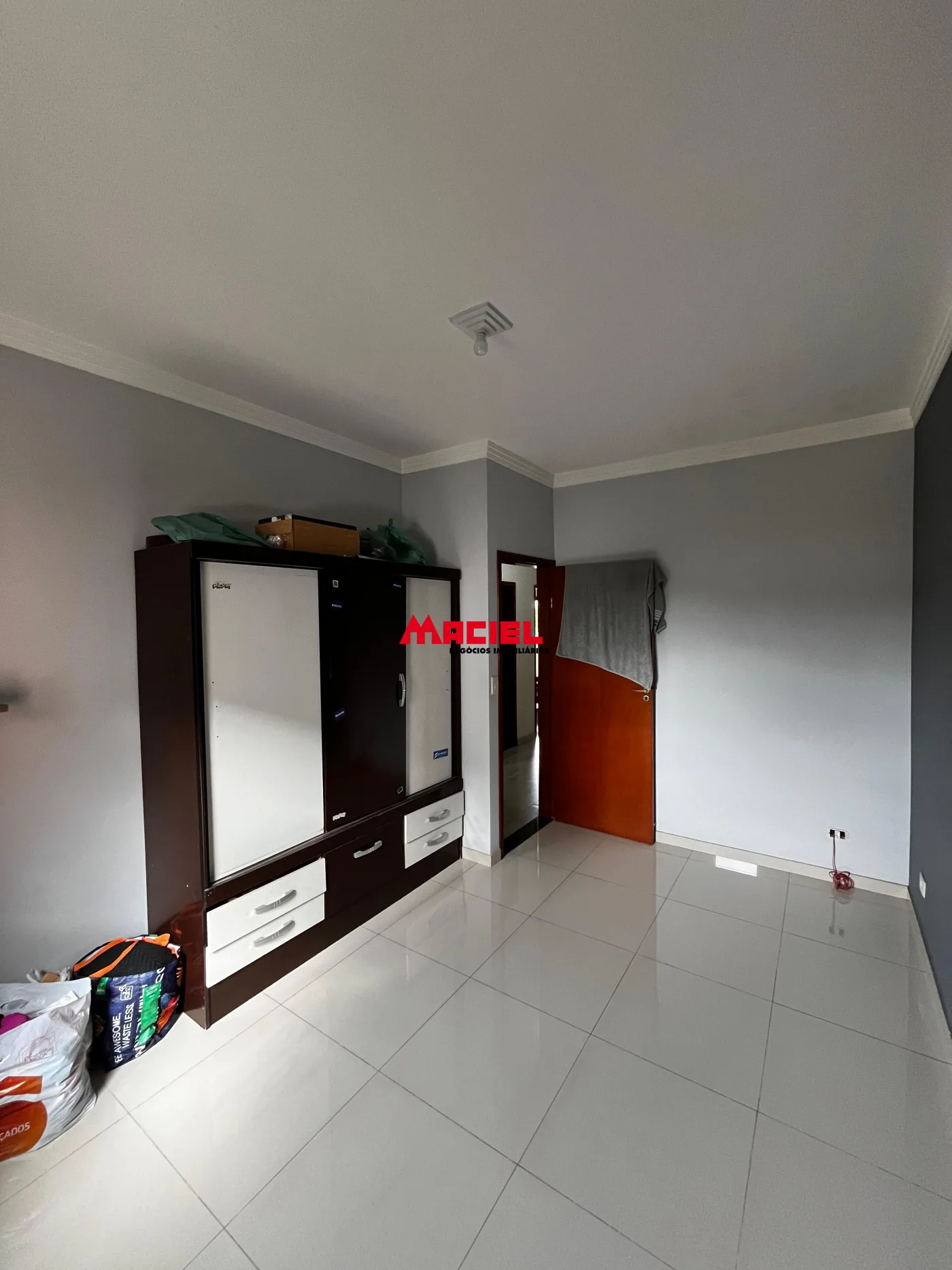 Comprar Casa / Sobrado em S&atilde;o Jos&eacute; dos Campos R$ 1.043.000,00 - Foto 9