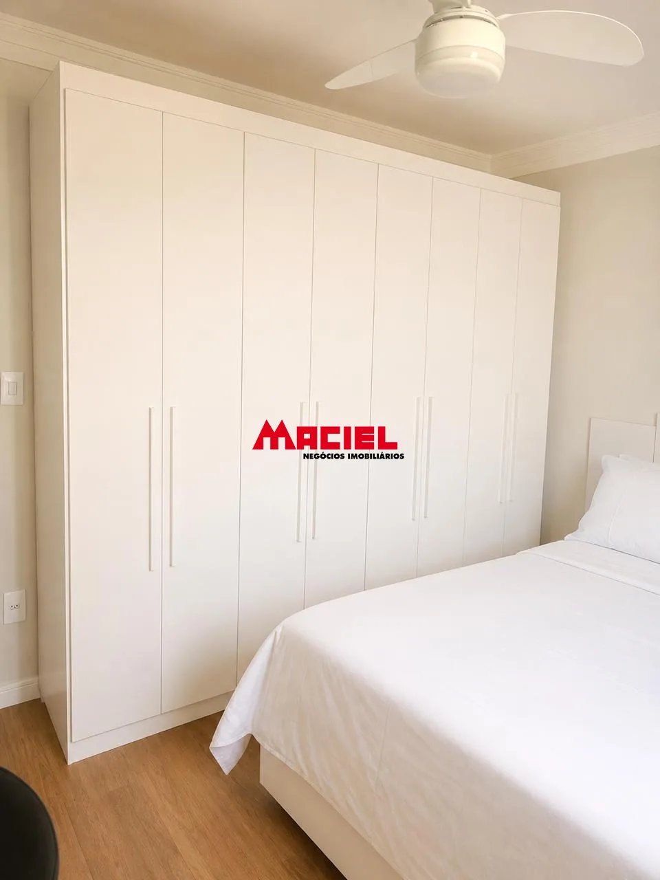 Alugar Apartamento / Padr&atilde;o em S&atilde;o Jos&eacute; dos Campos R$ 3.900,00 - Foto 1