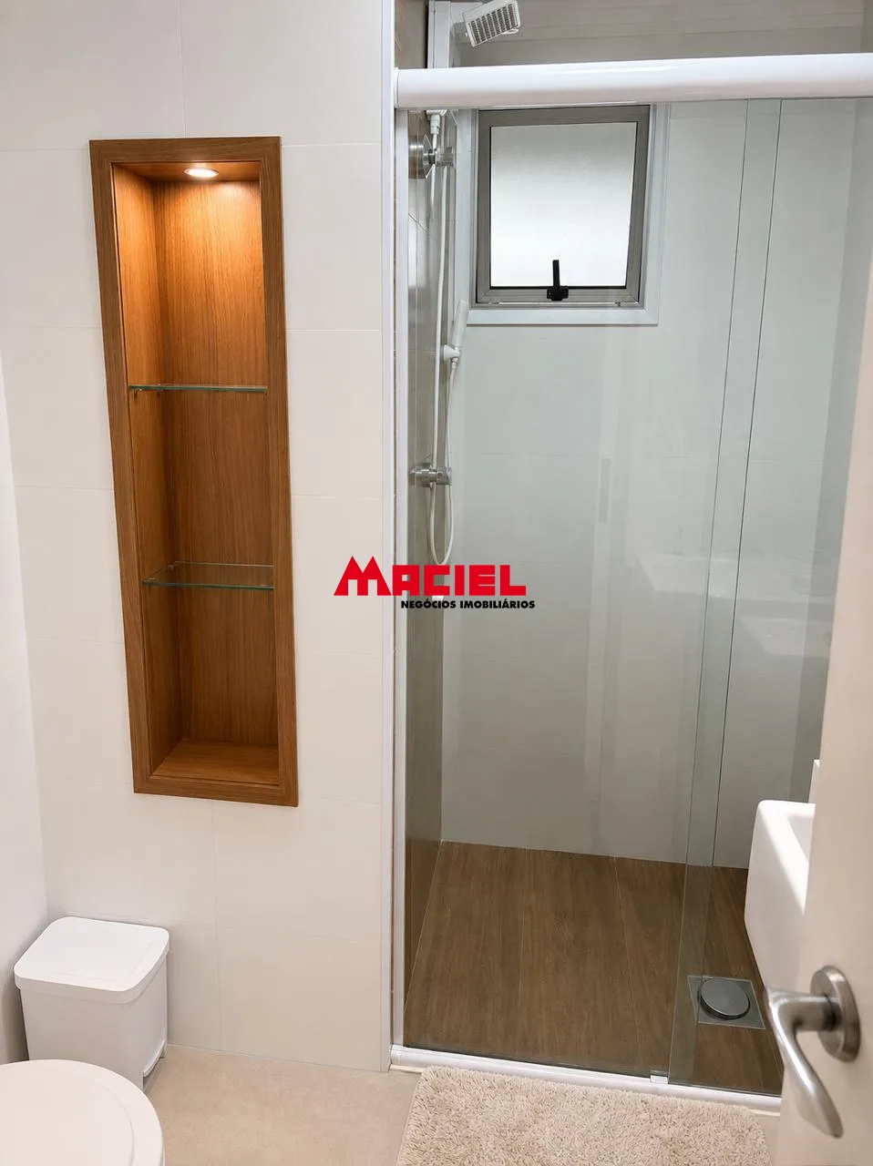 Alugar Apartamento / Padr&atilde;o em S&atilde;o Jos&eacute; dos Campos R$ 3.900,00 - Foto 7