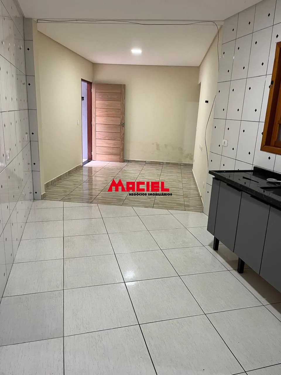 Alugar Casa / Padr&atilde;o em S&atilde;o Jos&eacute; dos Campos R$ 2.000,00 - Foto 5