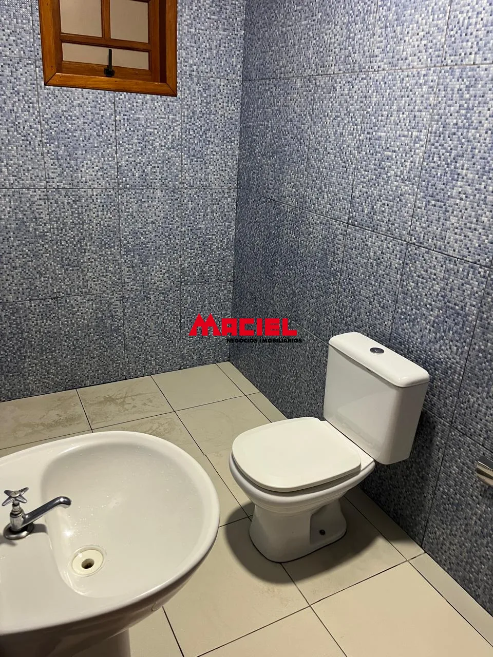 Alugar Casa / Padr&atilde;o em S&atilde;o Jos&eacute; dos Campos R$ 2.000,00 - Foto 6