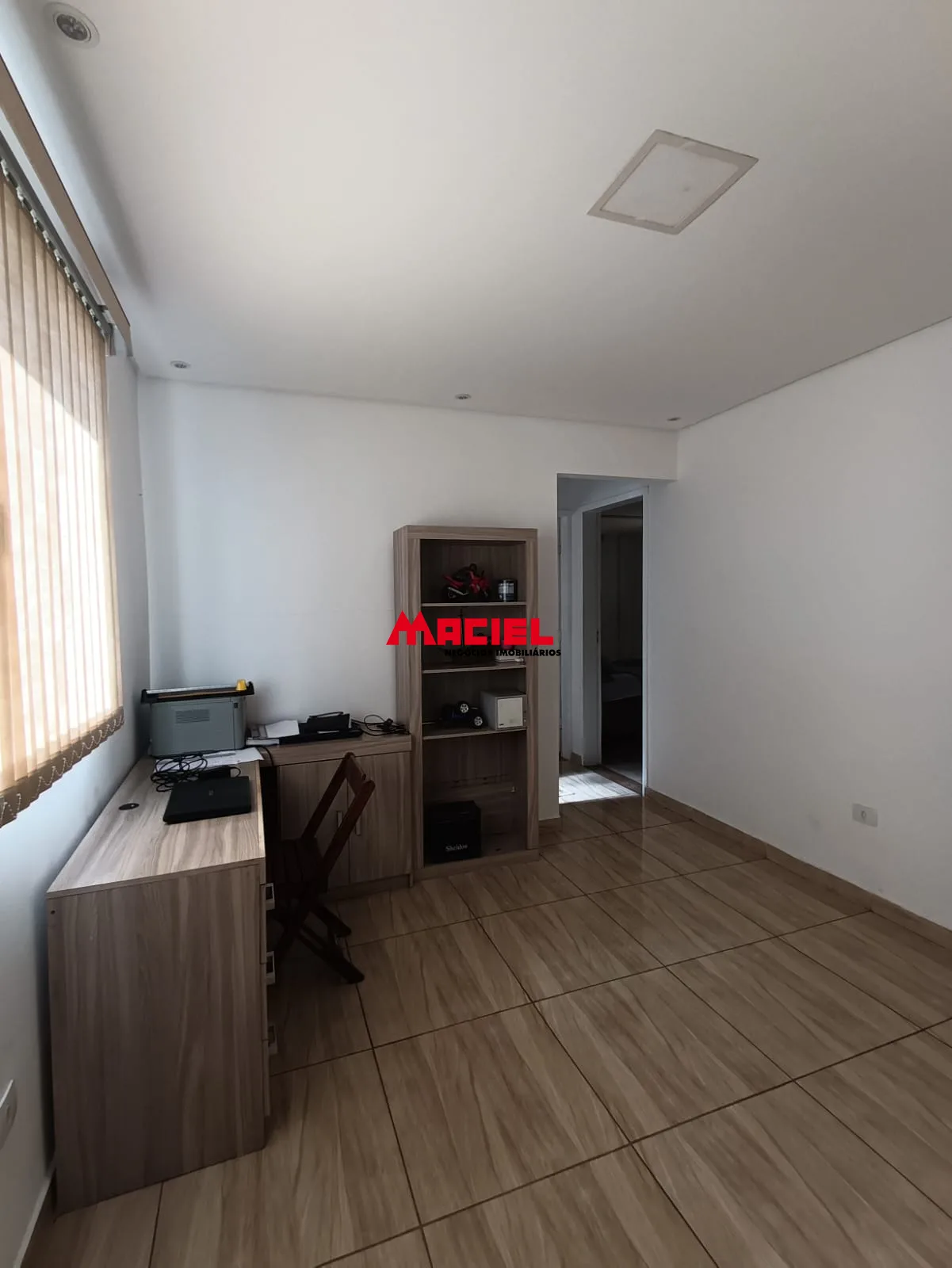 Alugar Casa / Sobrado em S&atilde;o Jos&eacute; dos Campos R$ 2.700,00 - Foto 3
