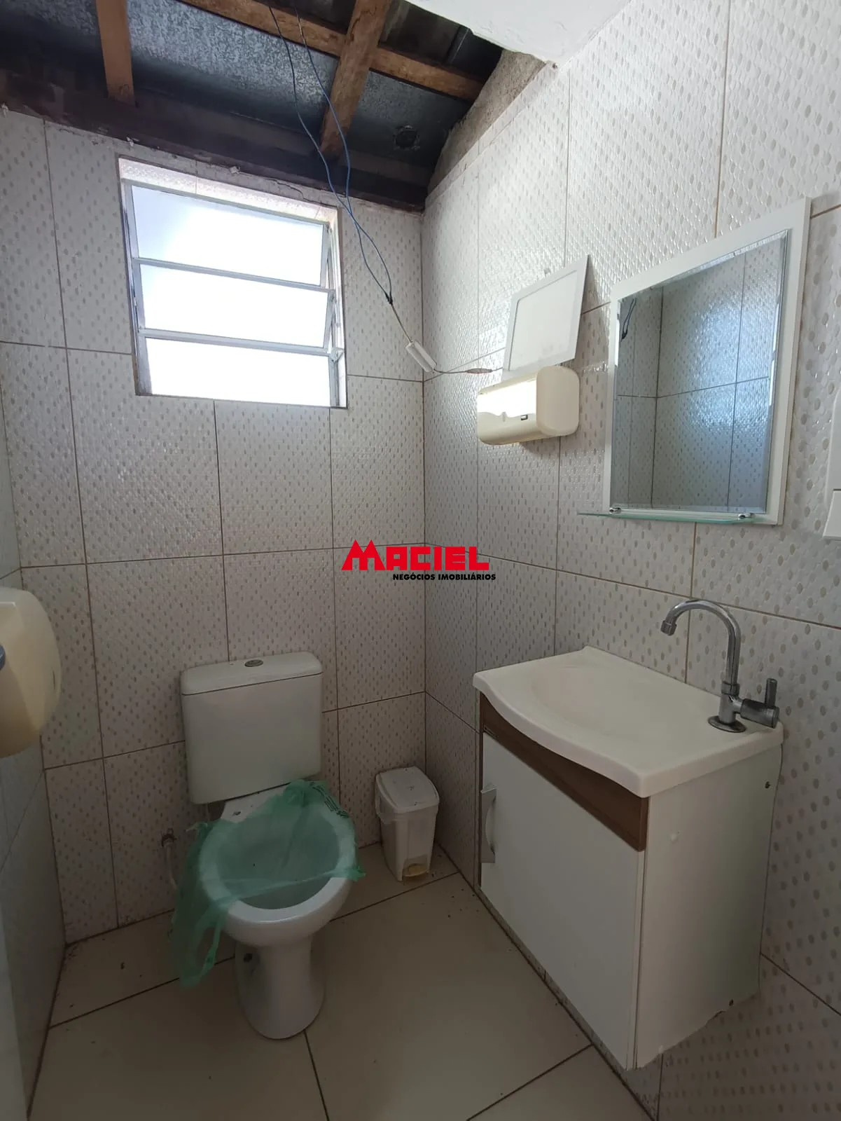 Alugar Casa / Sobrado em S&atilde;o Jos&eacute; dos Campos R$ 2.700,00 - Foto 8