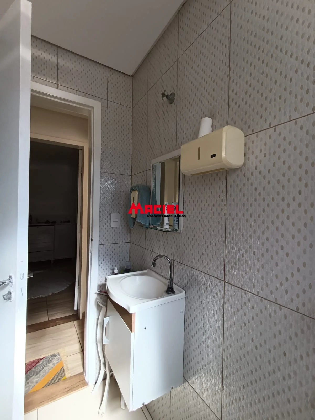 Alugar Casa / Sobrado em S&atilde;o Jos&eacute; dos Campos R$ 2.700,00 - Foto 15