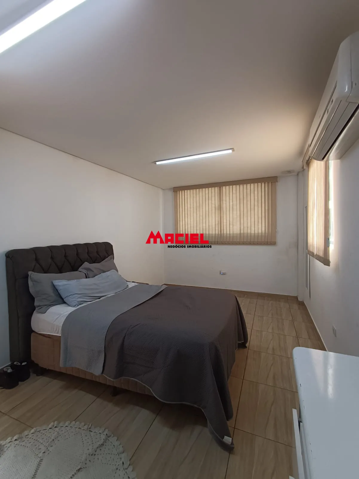 Alugar Casa / Sobrado em S&atilde;o Jos&eacute; dos Campos R$ 2.700,00 - Foto 18