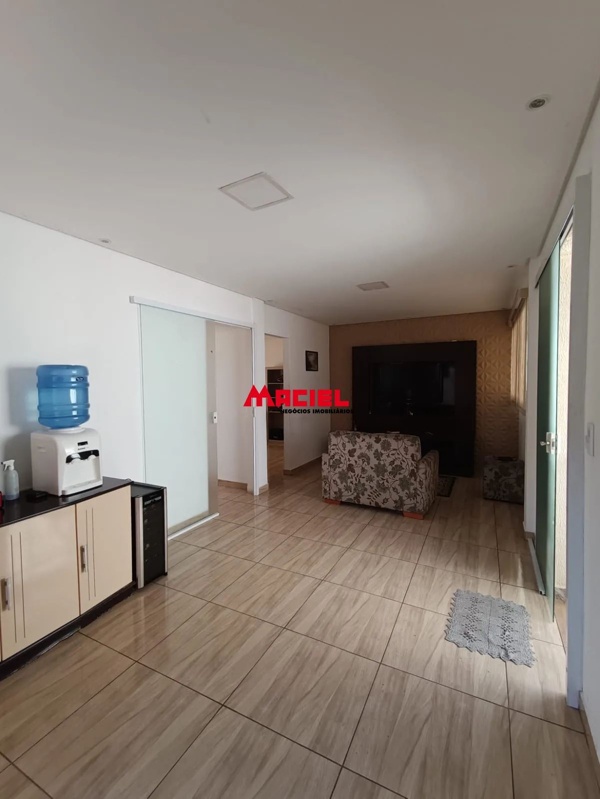 Alugar Casa / Sobrado em S&atilde;o Jos&eacute; dos Campos R$ 2.700,00 - Foto 26