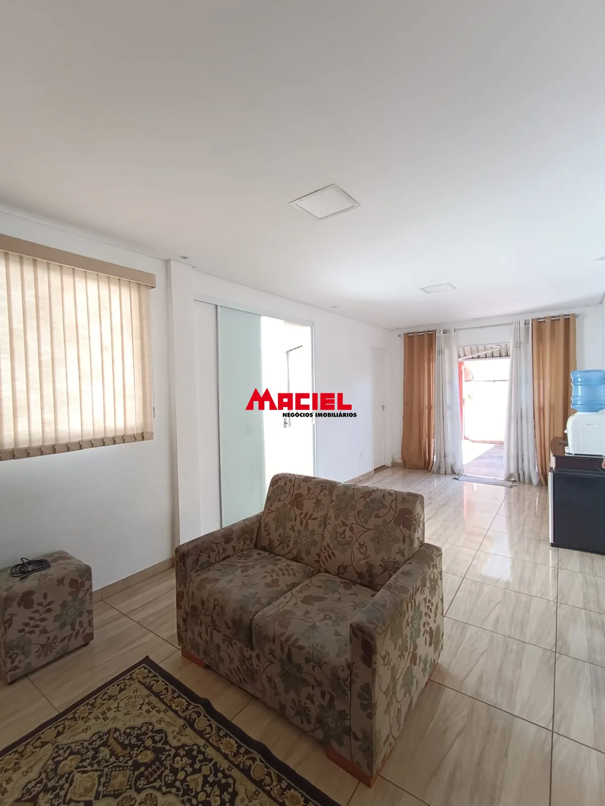 Alugar Casa / Sobrado em S&atilde;o Jos&eacute; dos Campos R$ 2.700,00 - Foto 28