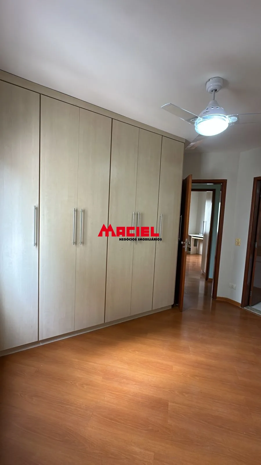 Alugar Apartamento / Padr&atilde;o em S&atilde;o Jos&eacute; dos Campos R$ 3.300,00 - Foto 16