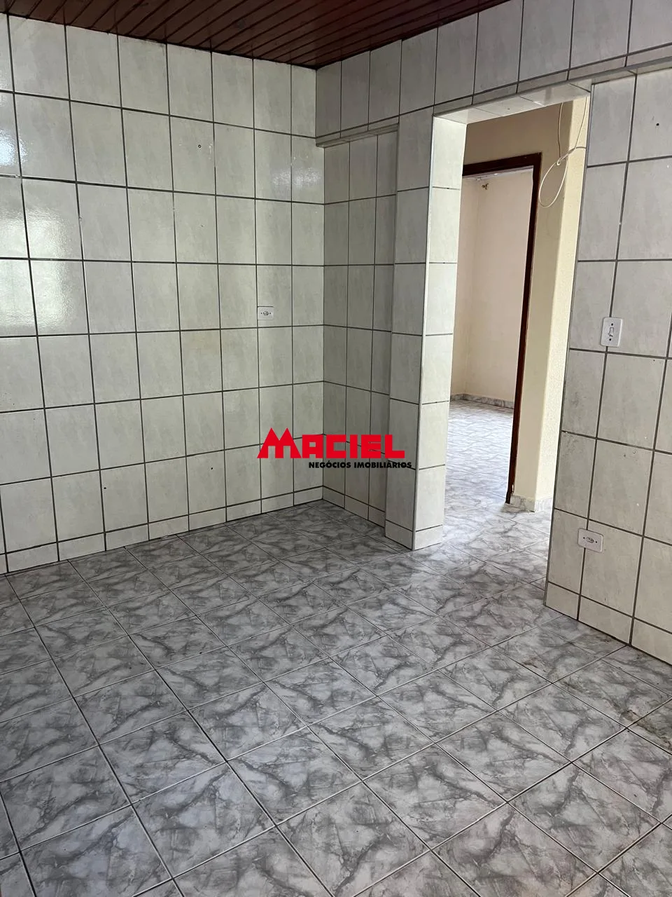 Alugar Casa / Padr&atilde;o em S&atilde;o Jos&eacute; dos Campos R$ 1.800,00 - Foto 12