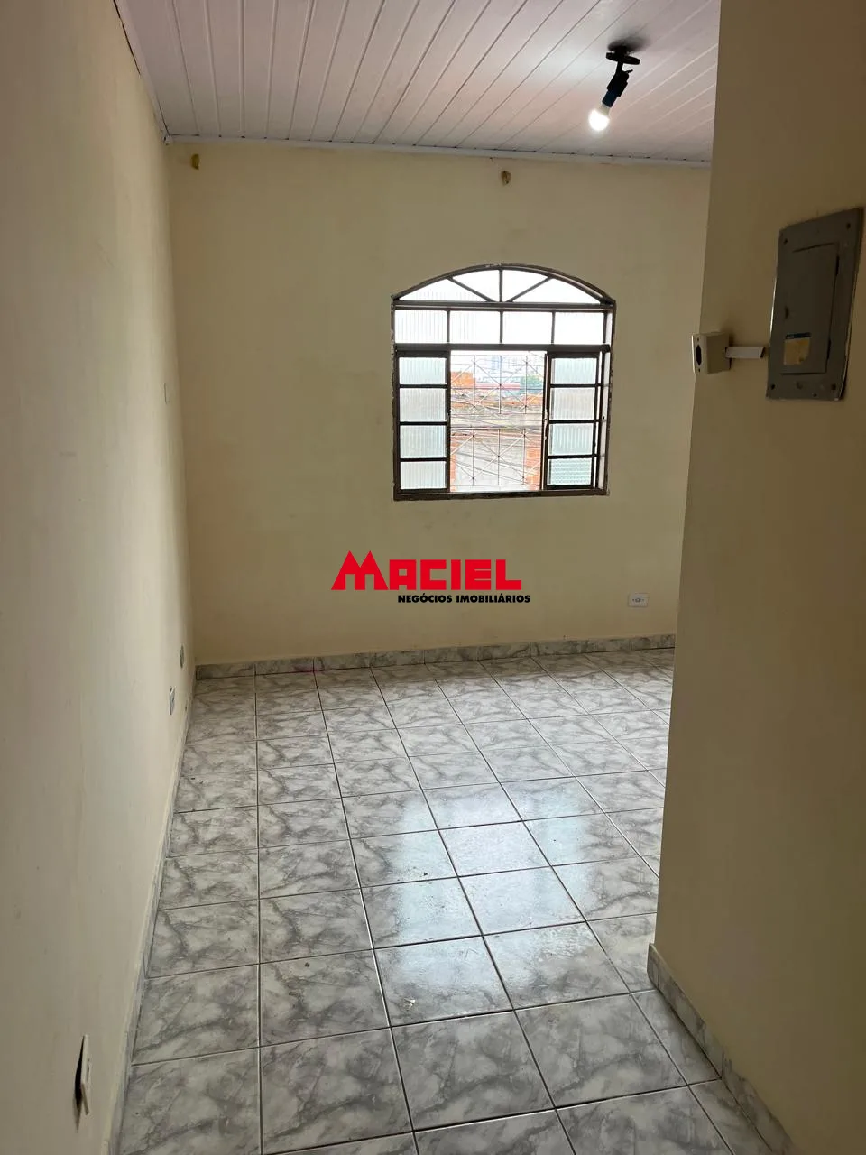 Alugar Casa / Padr&atilde;o em S&atilde;o Jos&eacute; dos Campos R$ 1.800,00 - Foto 17