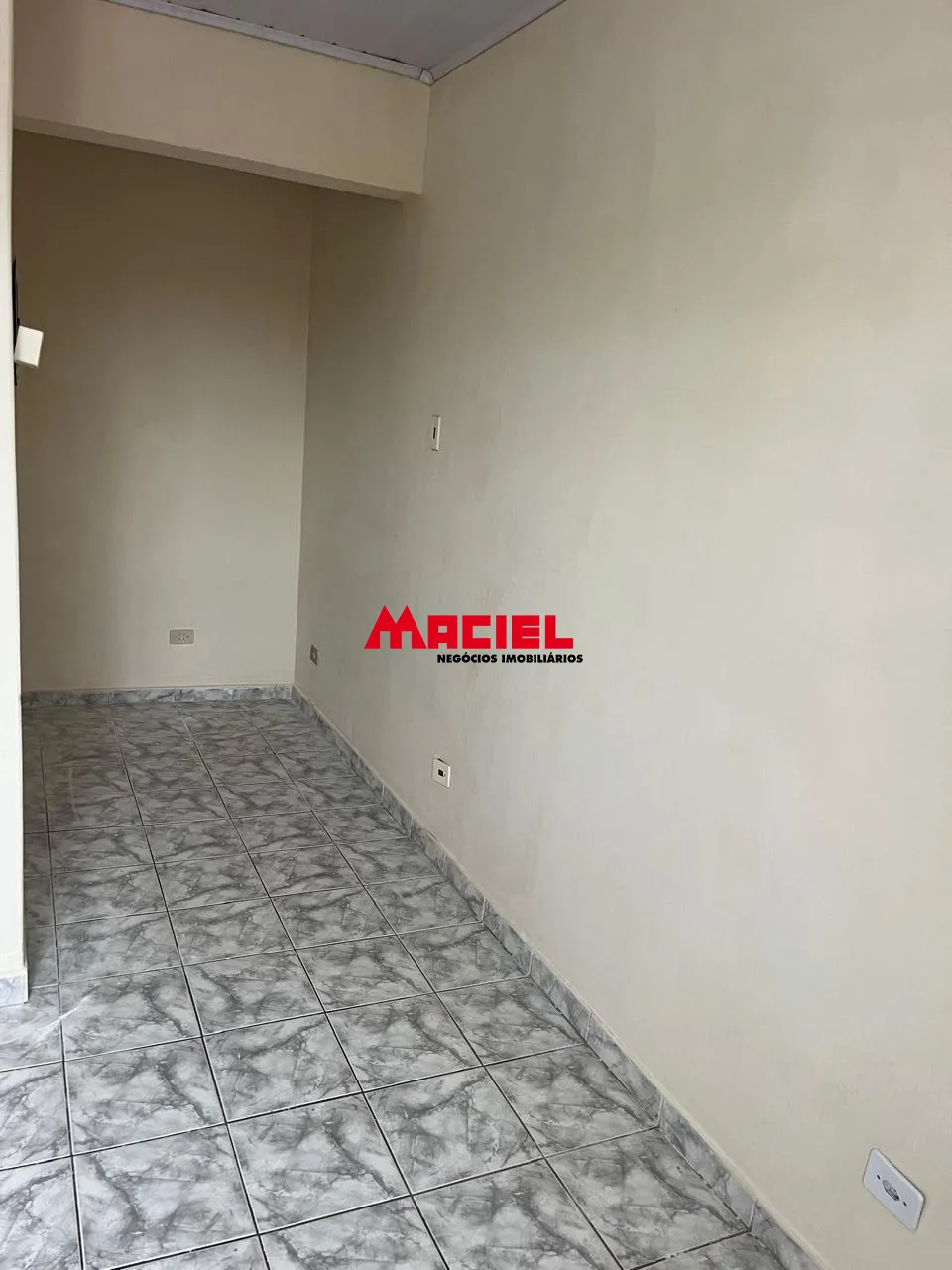 Alugar Casa / Padr&atilde;o em S&atilde;o Jos&eacute; dos Campos R$ 1.800,00 - Foto 18