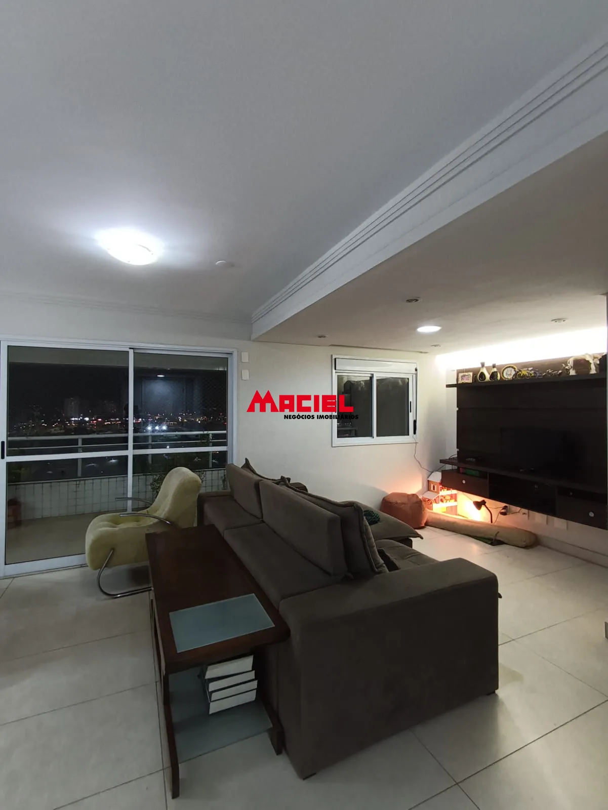 Comprar Apartamento / Padr&atilde;o em S&atilde;o Jos&eacute; dos Campos R$ 1.700.000,00 - Foto 4