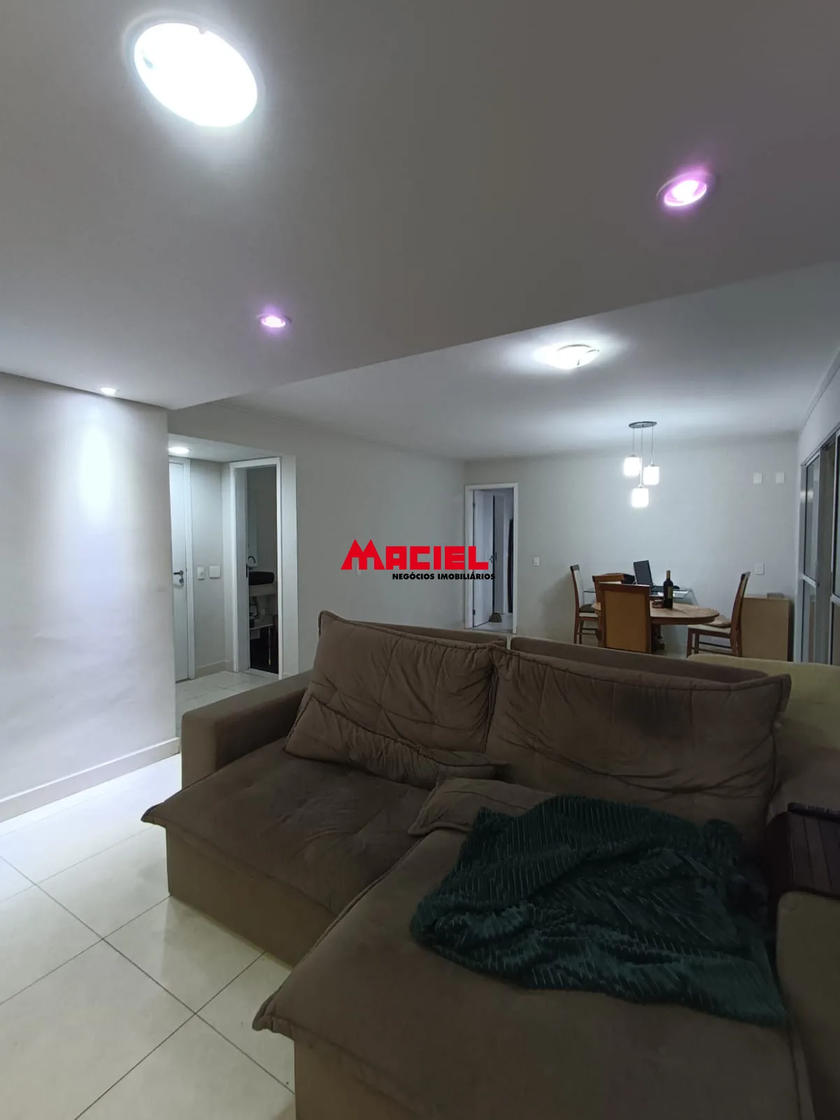 Comprar Apartamento / Padr&atilde;o em S&atilde;o Jos&eacute; dos Campos R$ 1.700.000,00 - Foto 12
