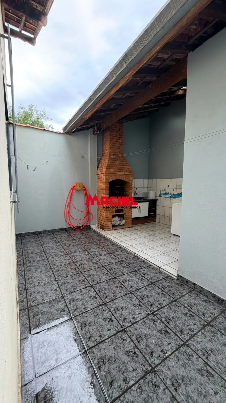 Alugar Casa / Padr&atilde;o em S&atilde;o Jos&eacute; dos Campos R$ 3.200,00 - Foto 4
