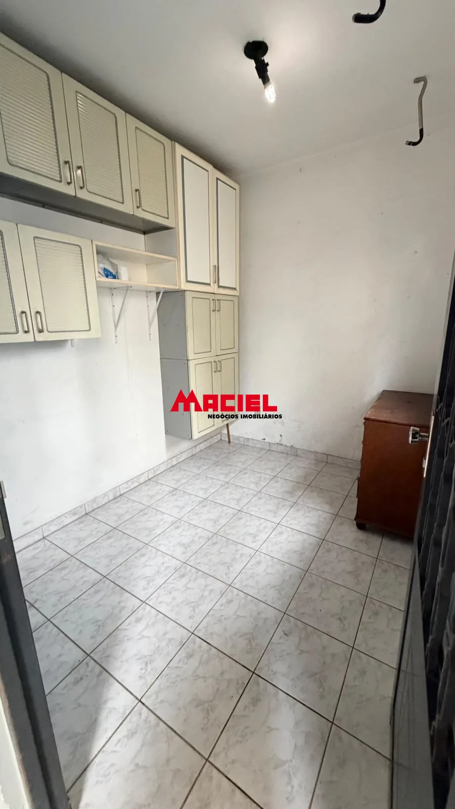 Alugar Casa / Padr&atilde;o em S&atilde;o Jos&eacute; dos Campos R$ 3.200,00 - Foto 8
