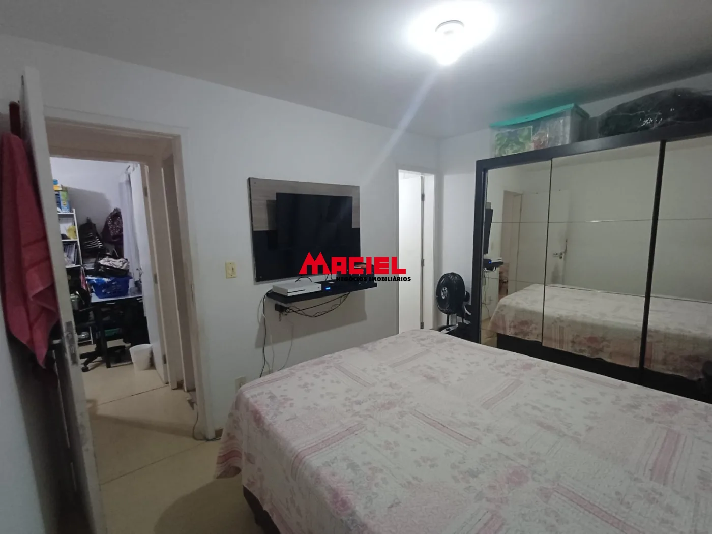 Comprar Apartamento / Padr&atilde;o em S&atilde;o Jos&eacute; dos Campos R$ 330.000,00 - Foto 4