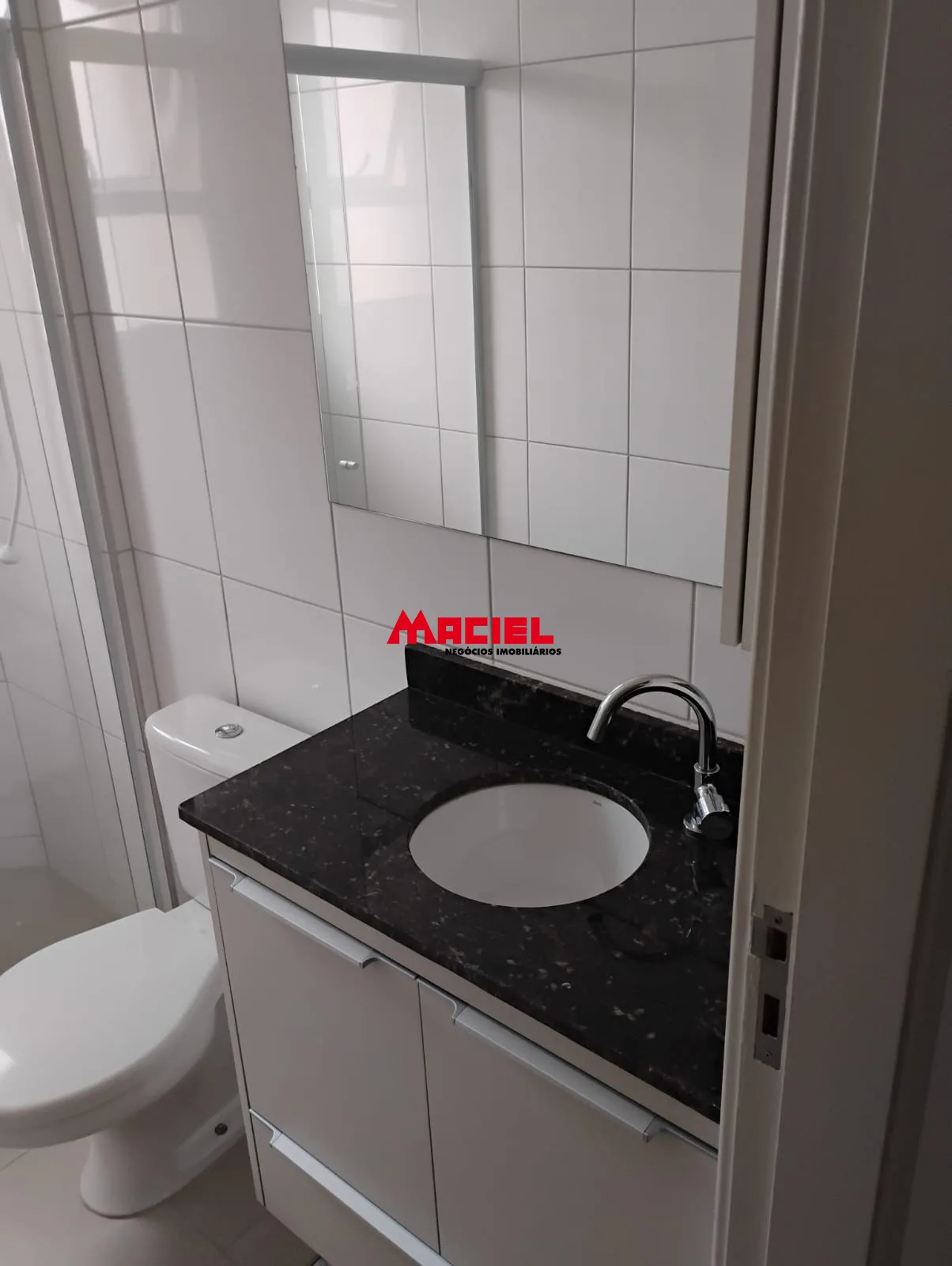Alugar Apartamento / Padr&atilde;o em S&atilde;o Jos&eacute; dos Campos R$ 3.800,00 - Foto 13