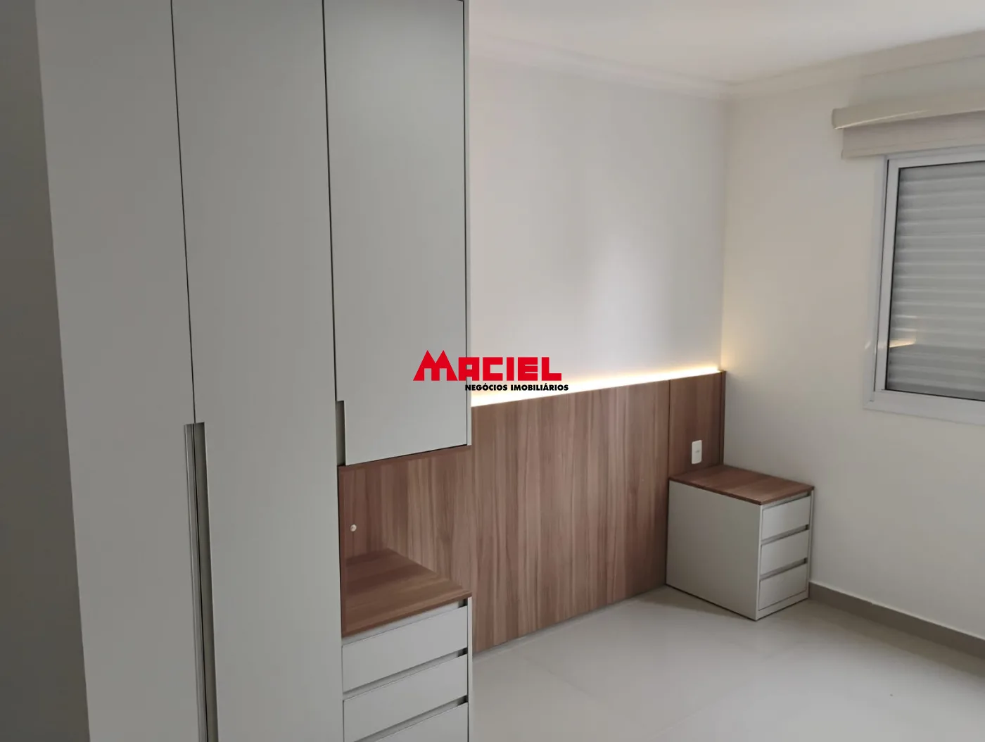 Alugar Apartamento / Padr&atilde;o em S&atilde;o Jos&eacute; dos Campos R$ 3.800,00 - Foto 9