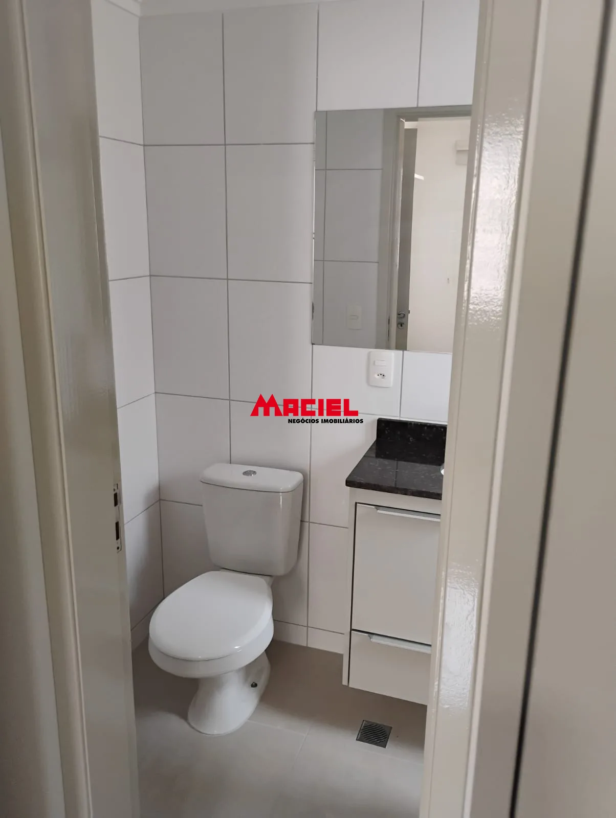 Alugar Apartamento / Padr&atilde;o em S&atilde;o Jos&eacute; dos Campos R$ 3.800,00 - Foto 18