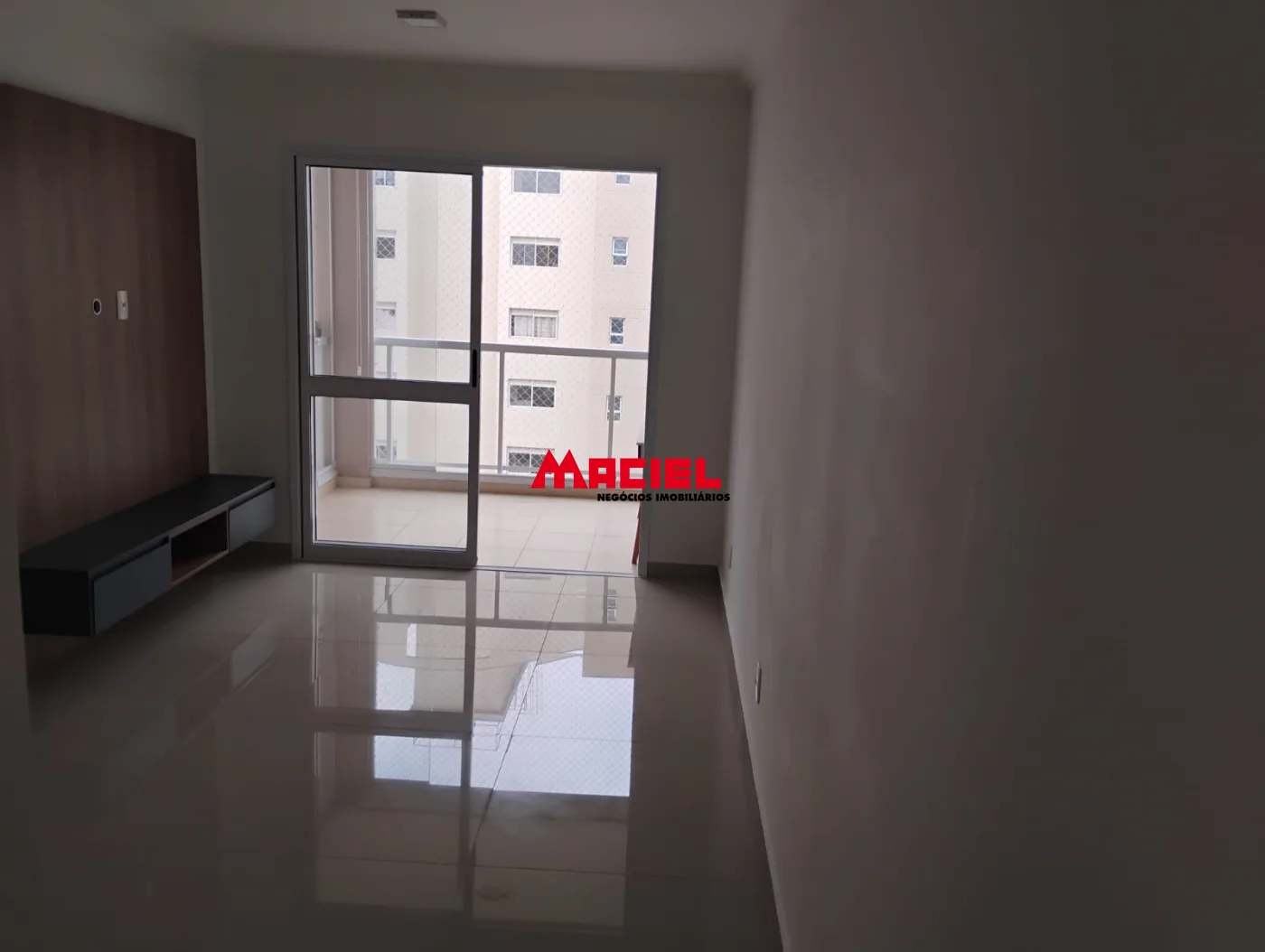 Alugar Apartamento / Padr&atilde;o em S&atilde;o Jos&eacute; dos Campos R$ 3.800,00 - Foto 2