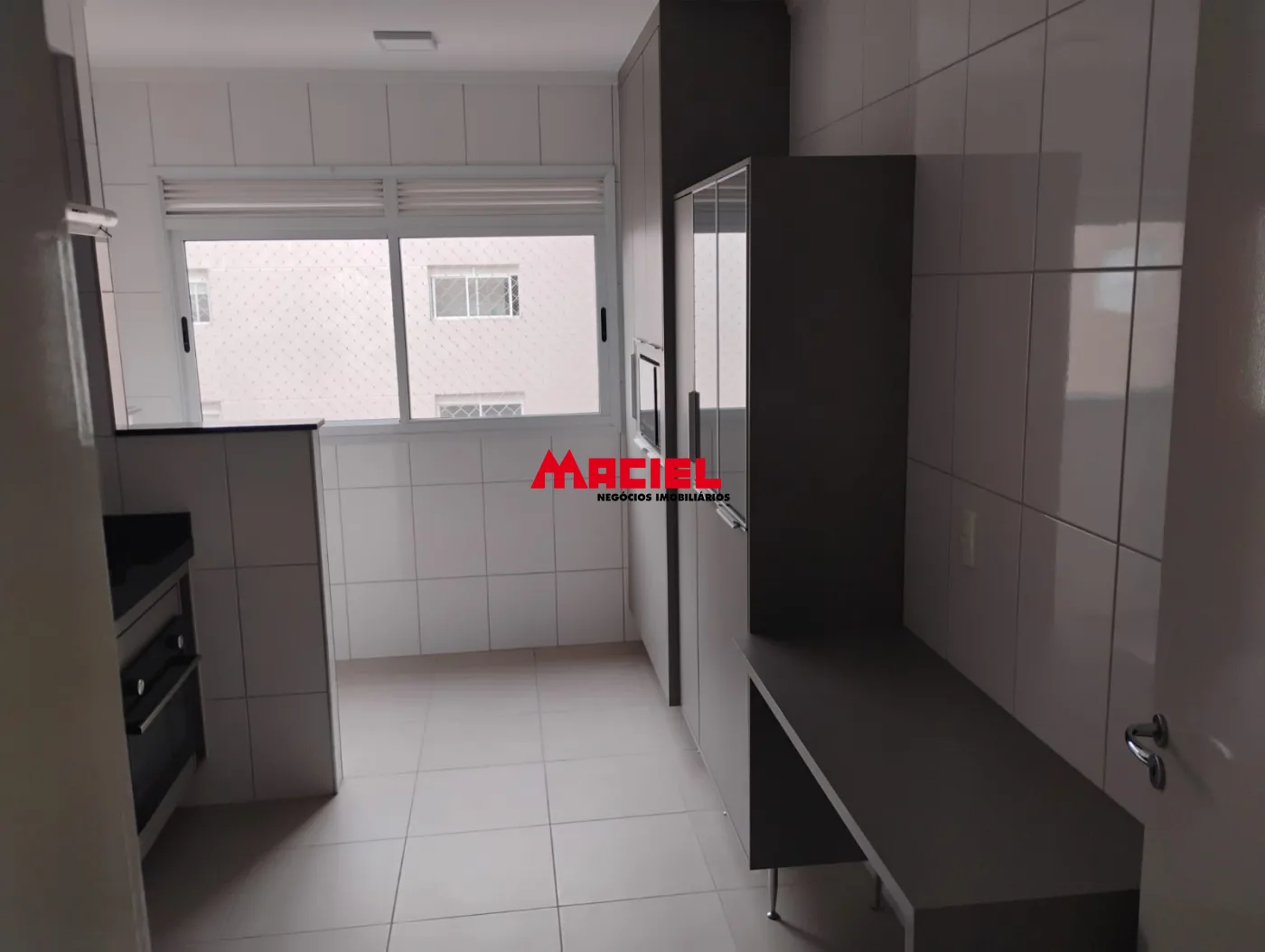 Alugar Apartamento / Padr&atilde;o em S&atilde;o Jos&eacute; dos Campos R$ 3.800,00 - Foto 7