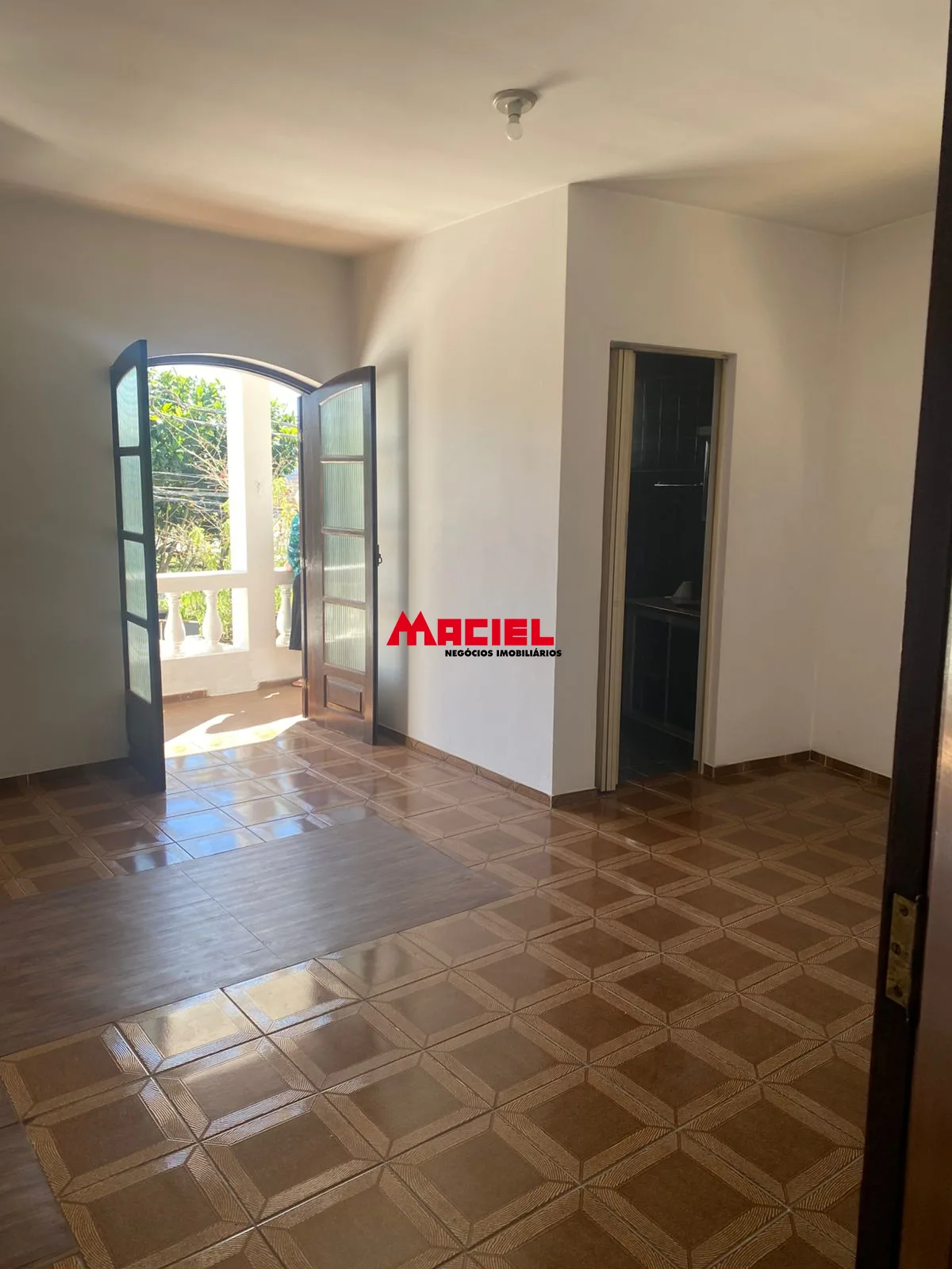 Alugar Casa / Sobrado em S&atilde;o Jos&eacute; dos Campos R$ 3.100,00 - Foto 3