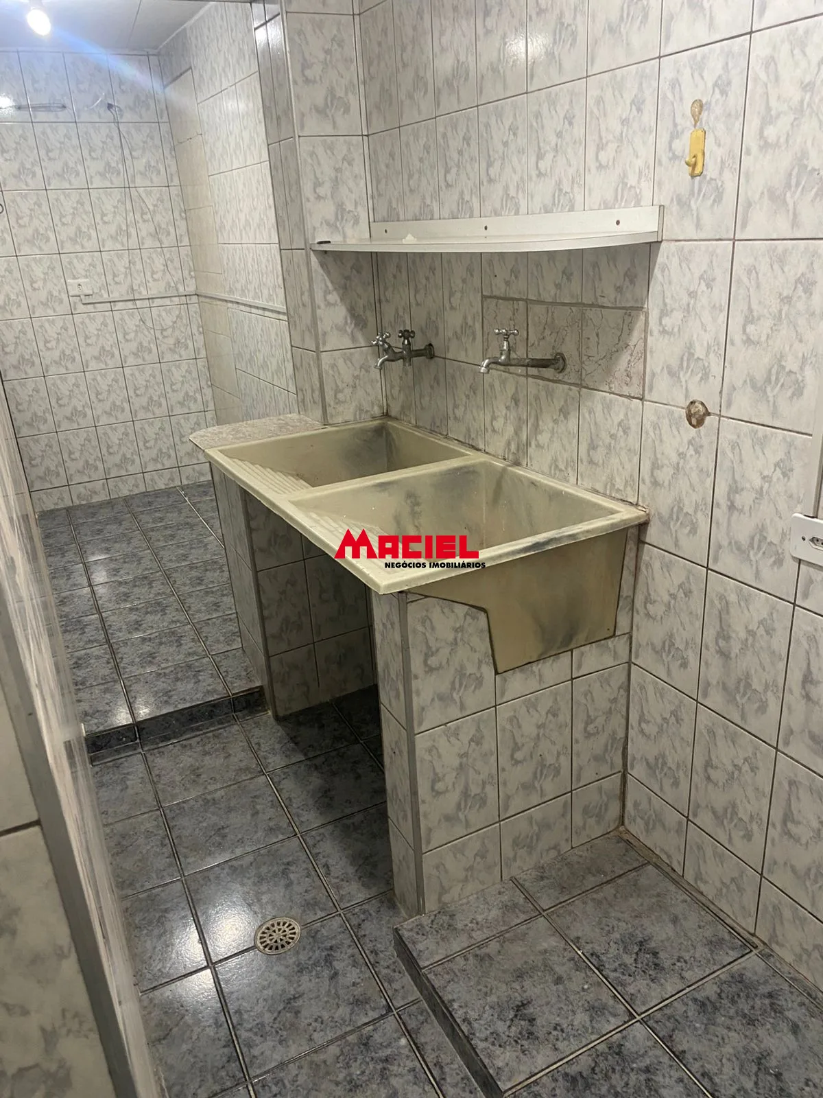 Alugar Casa / Sobrado em S&atilde;o Jos&eacute; dos Campos R$ 3.100,00 - Foto 6