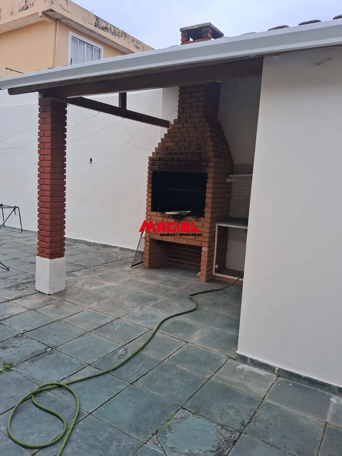 Alugar Casa / Padr&atilde;o em S&atilde;o Jos&eacute; dos Campos R$ 3.300,00 - Foto 1